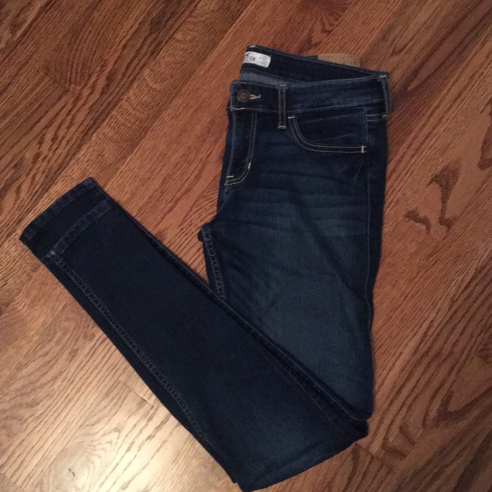 Hollister Super Skinny Jeans